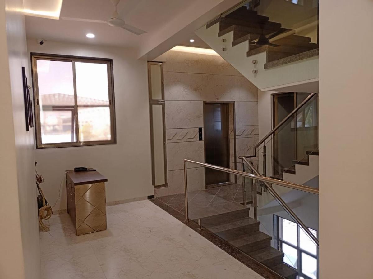 Hotel Rose Gold Ahmednagar Luaran gambar