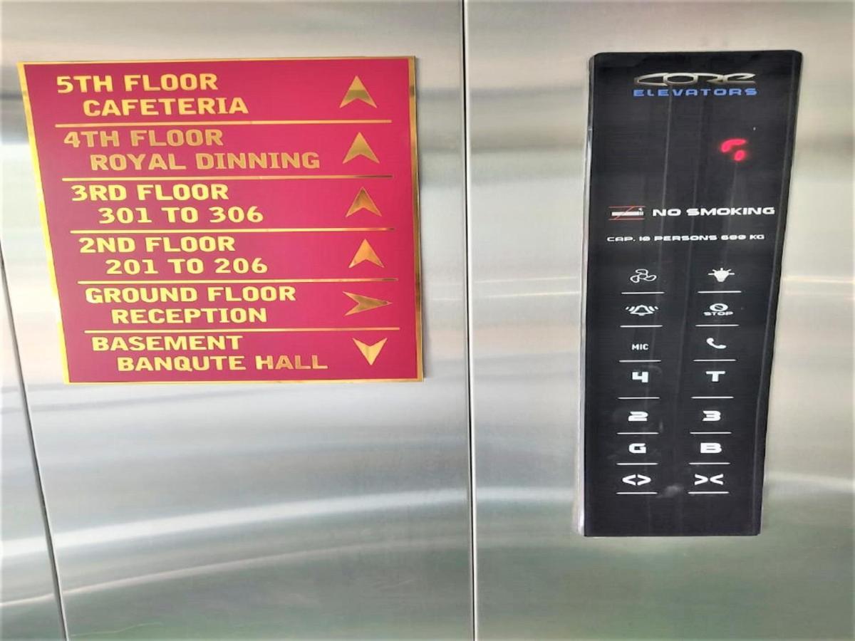 Hotel Rose Gold Ahmednagar Luaran gambar